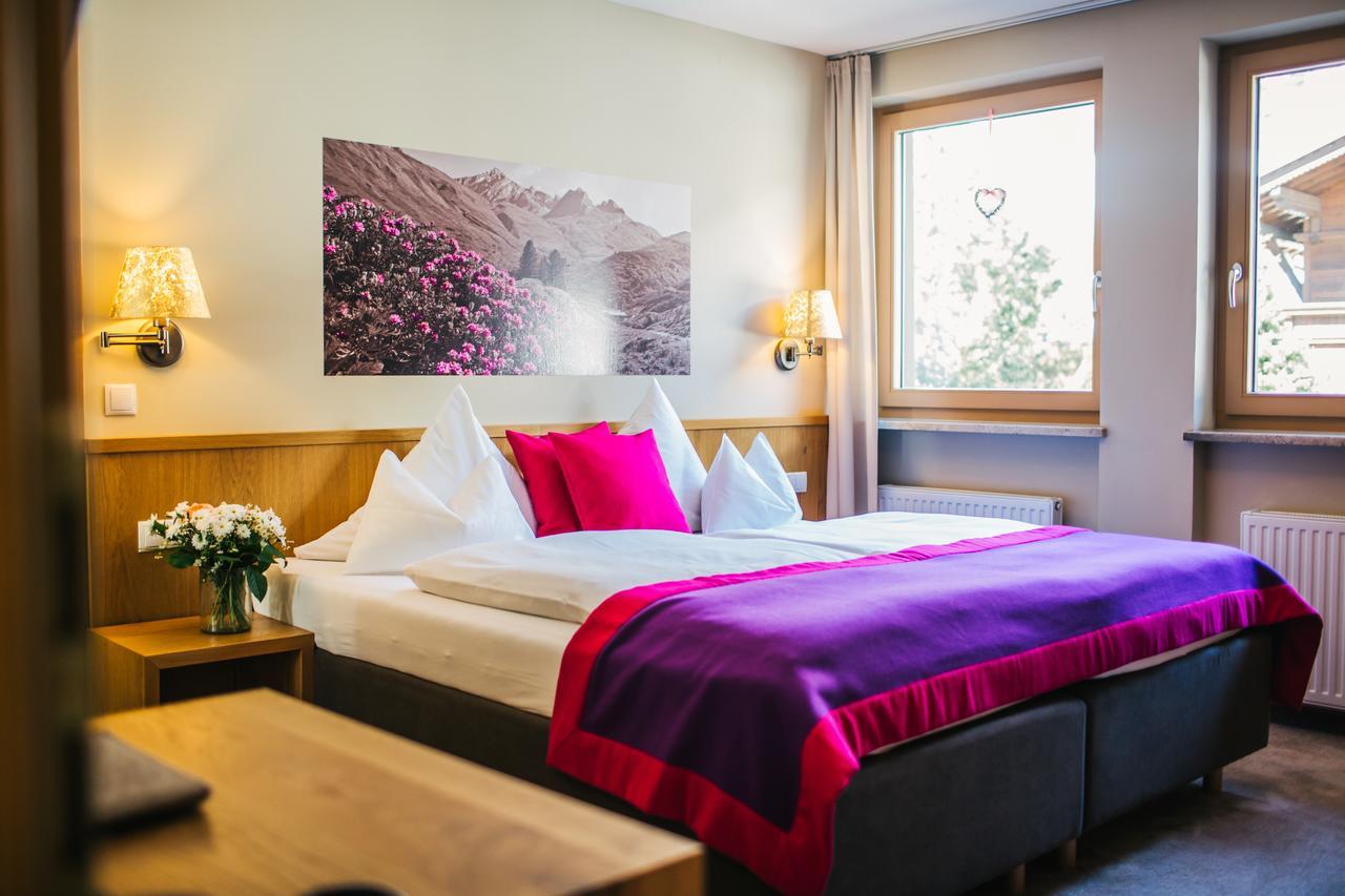 Hotel Dr Otto Murr B&B サンクト・アントン・アム・アールベルク エクステリア 写真